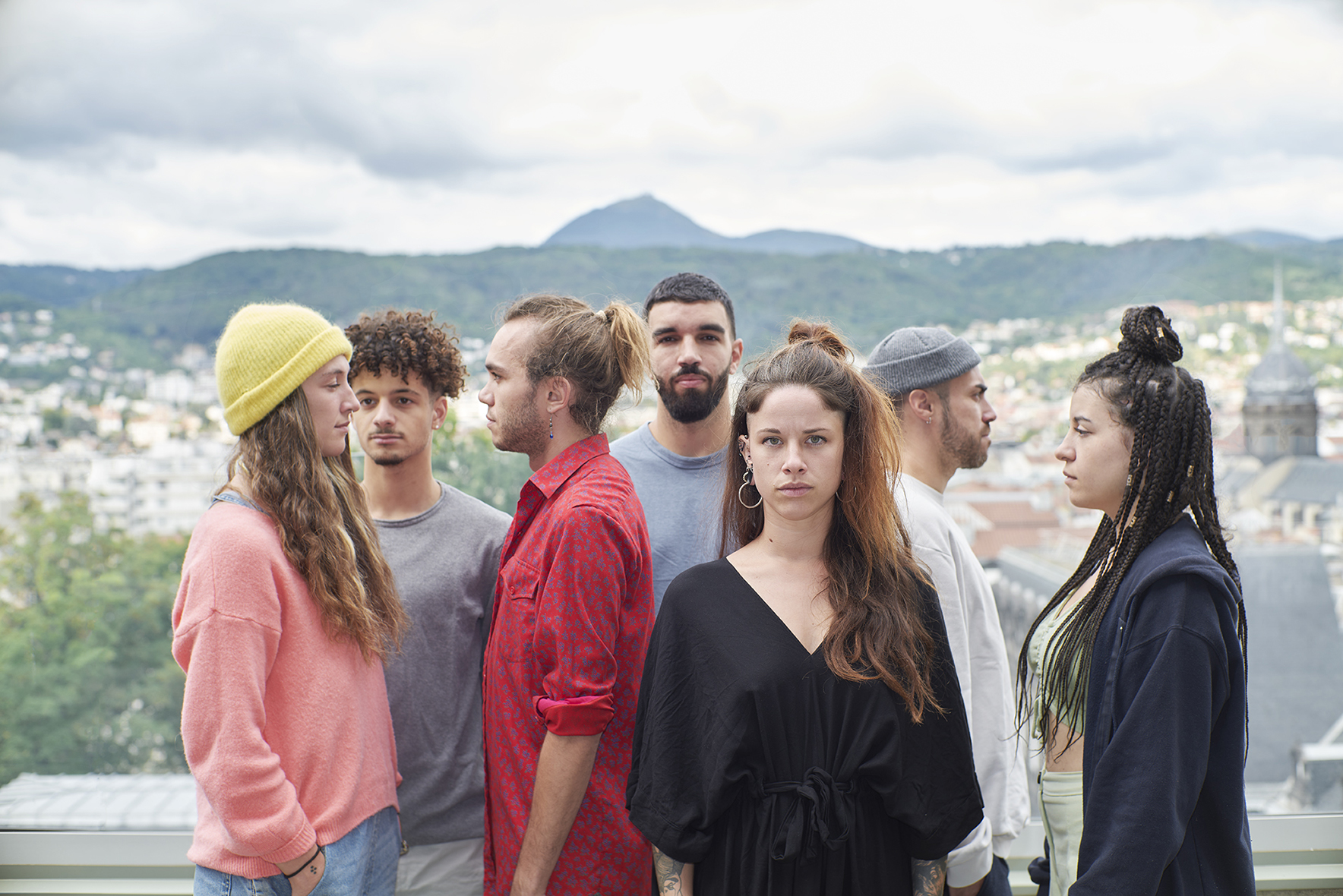 Terre du Milieu . Une commande de Clermont 2028 . Patrice Chazotte, Natalie Thiriez, Eric Fottorino . Avec Suprême Legacy et Lip-Sync Challenge